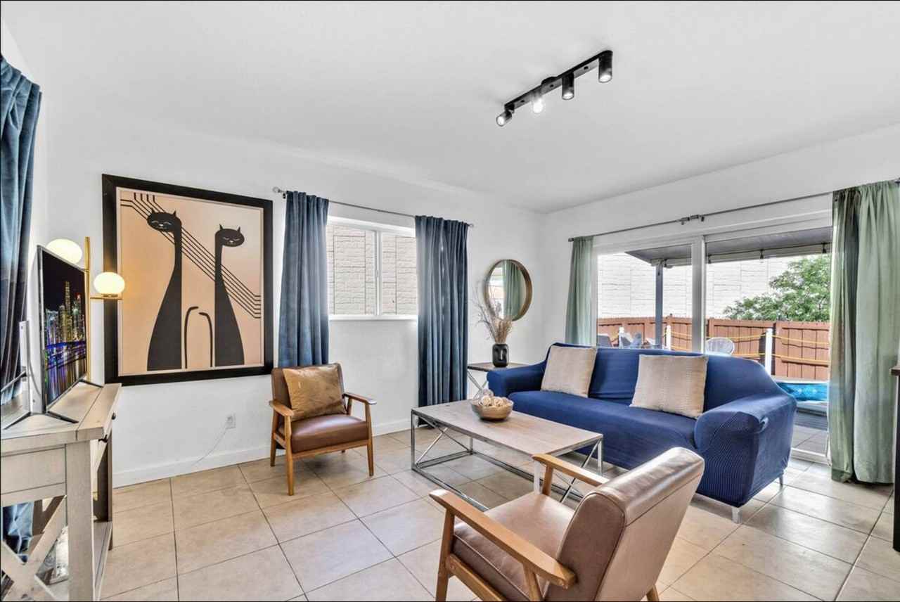 1023 Nw 23rd Ave #1323992P - Photo 4 of 26