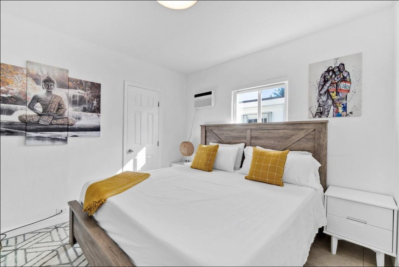 1023 Nw 23rd Ave #1323992P - Photo 7 of 26