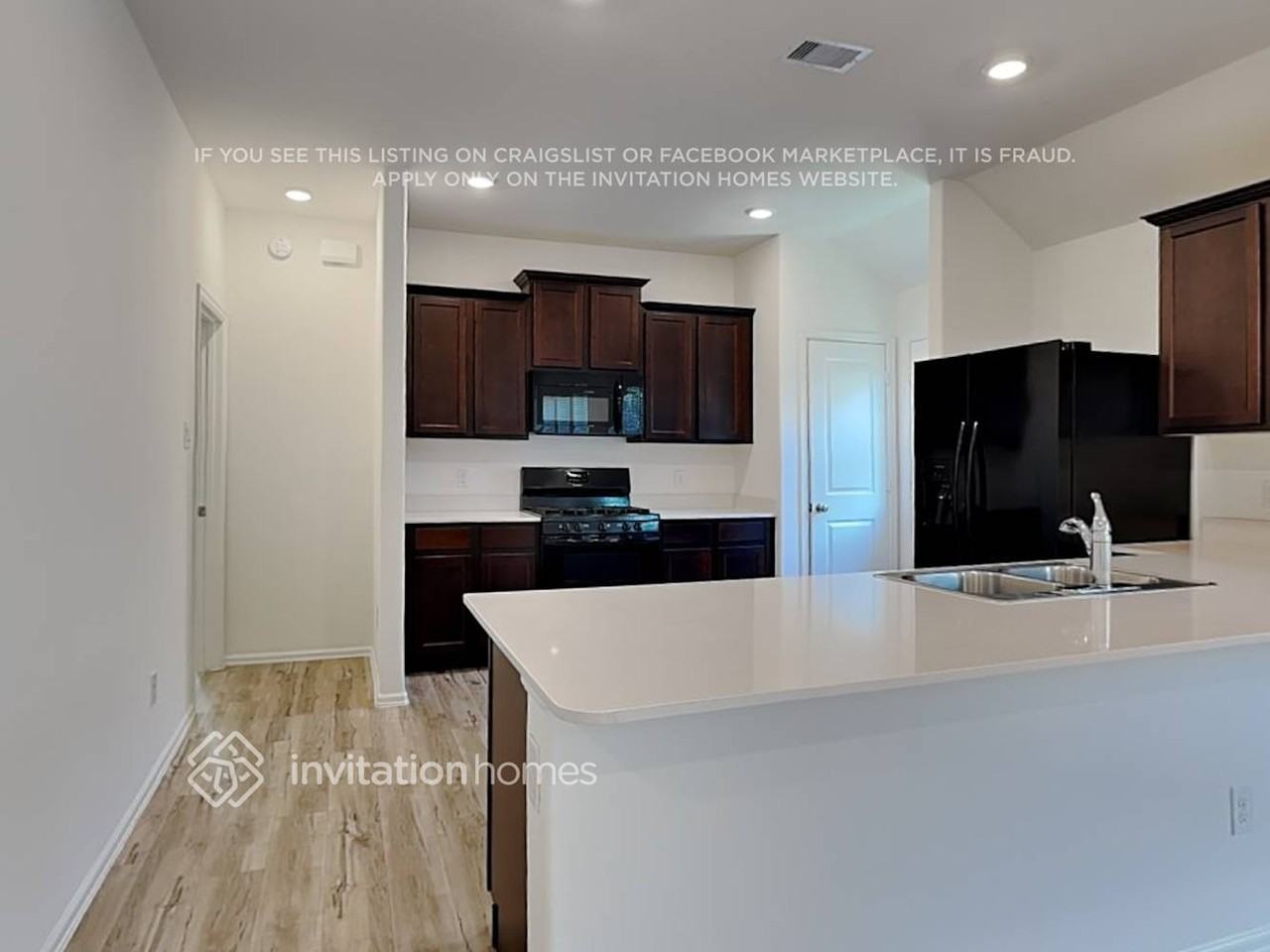 22711 Bolanzo Lane - Photo 6 of 17