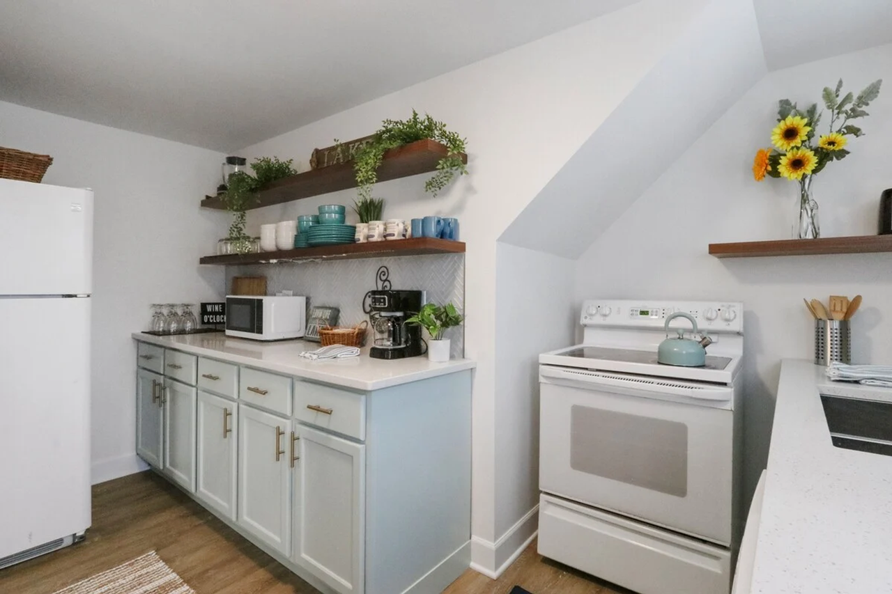 816 Wisconsin St - Photo 7 of 8