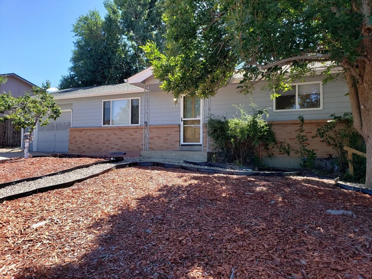 108 Birch Ave - Photo 3 of 36