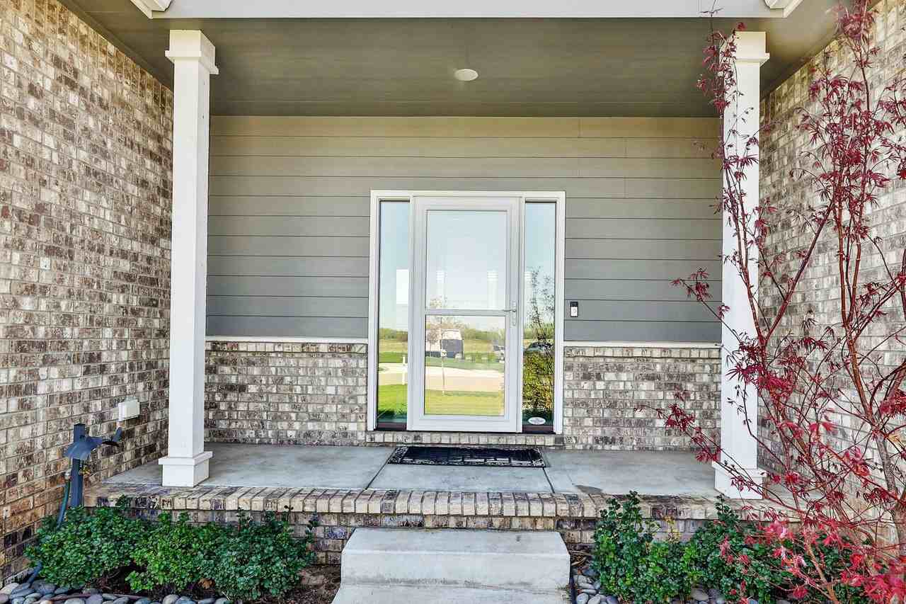 1742 Blackstone Court - Photo 4 of 50