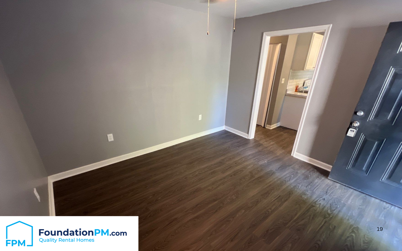 728 Saint Paul Ave #3 - Photo 4 of 10