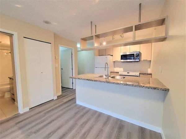 1082 Seymour Street #1901 - Photo 4 of 18