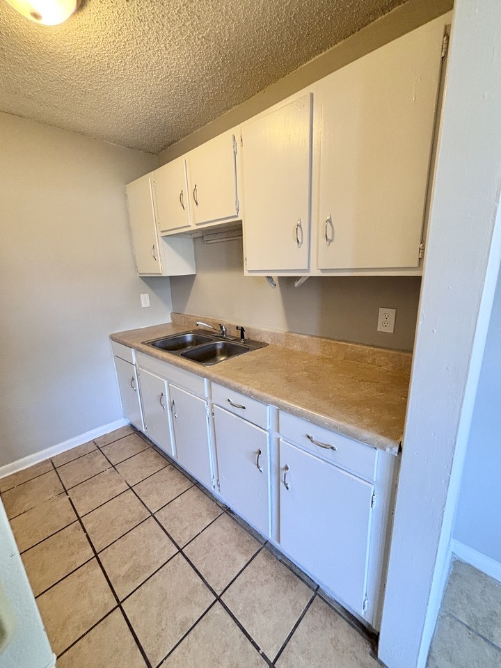 1698 Stuckey Avenue #29 - Photo 5 of 11