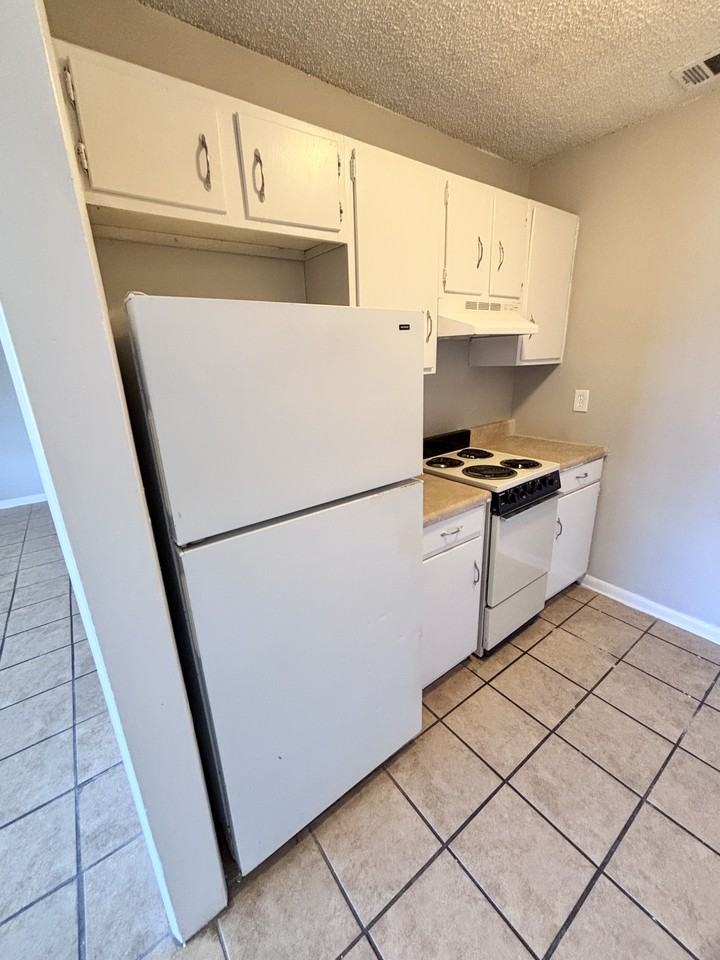 1698 Stuckey Avenue #29 - Photo 4 of 11