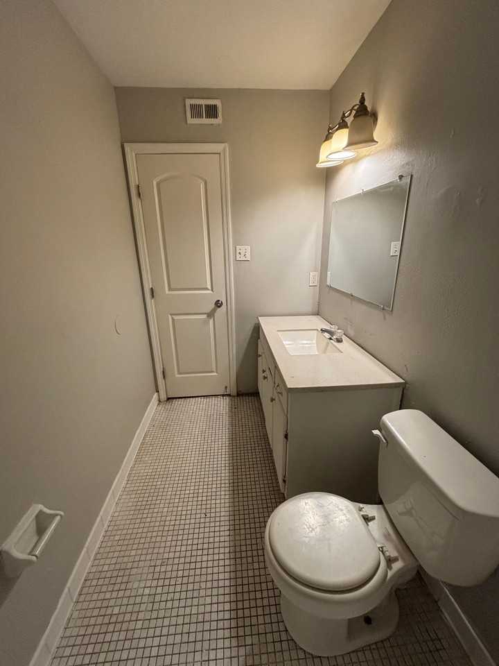 1632 Highland Street #10 - Photo 7 of 9