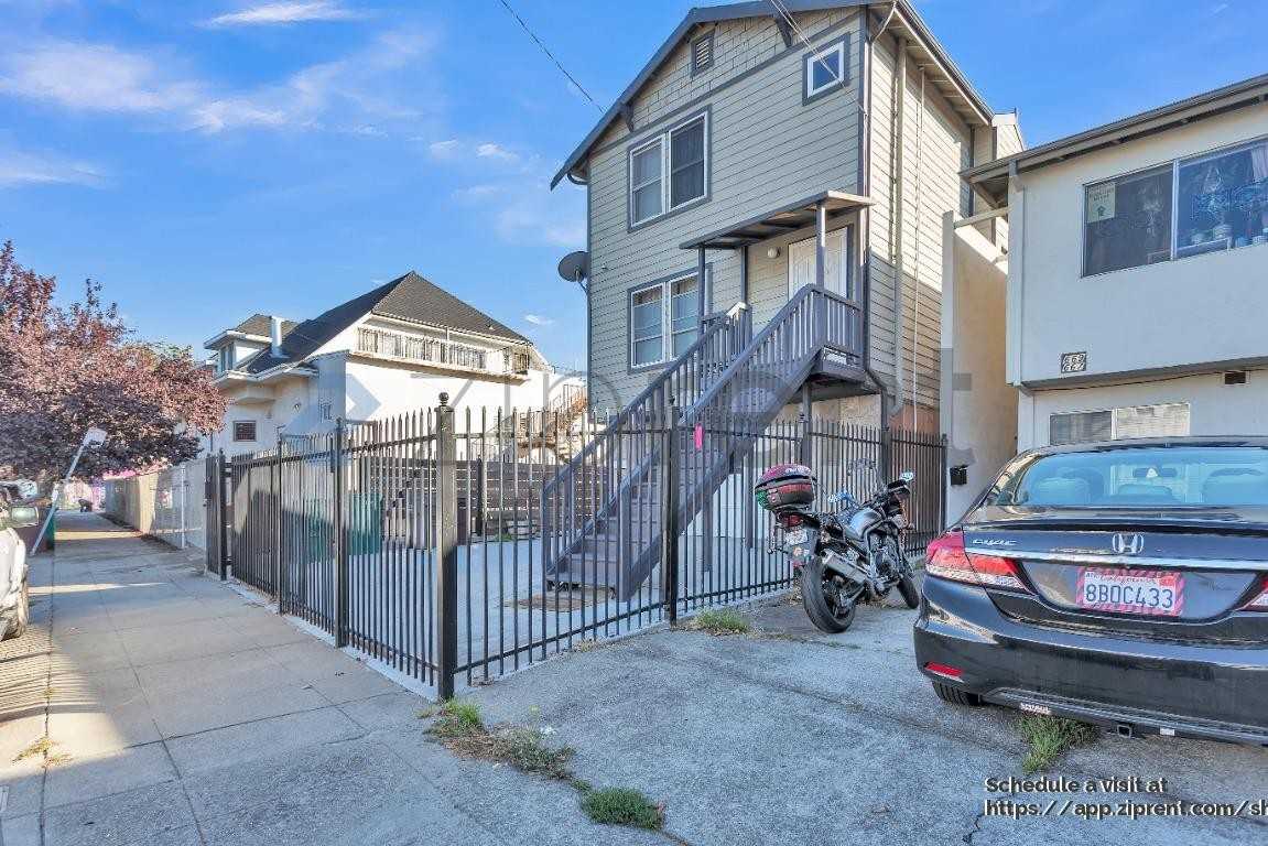 655 Brockhurst St - Photo 2 of 22