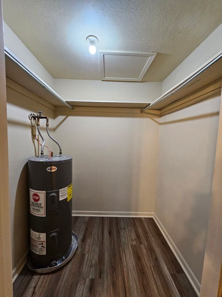 Hidden Valley Apartments - Photo 6 of 6