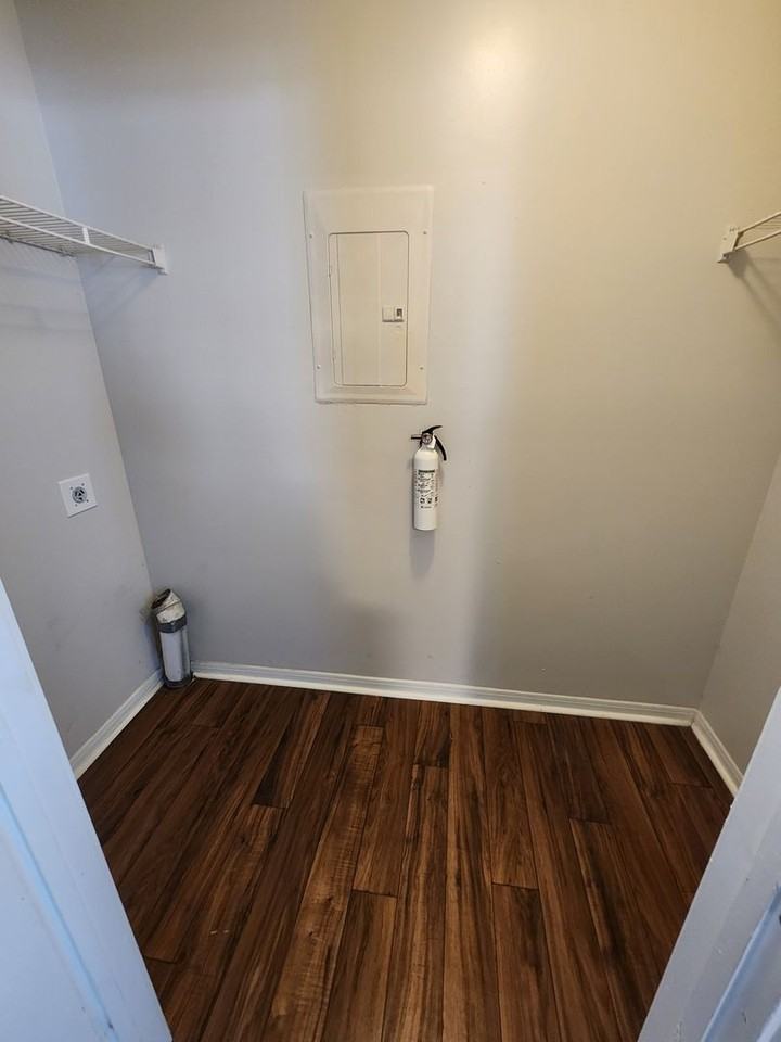 Decatur Place - Photo 6 of 7