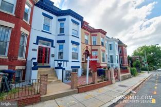 1207 6th St Ne #B - Photo 1 of 1