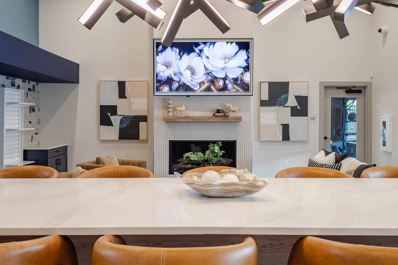 Viridian Apartments - Photo 7 of 32