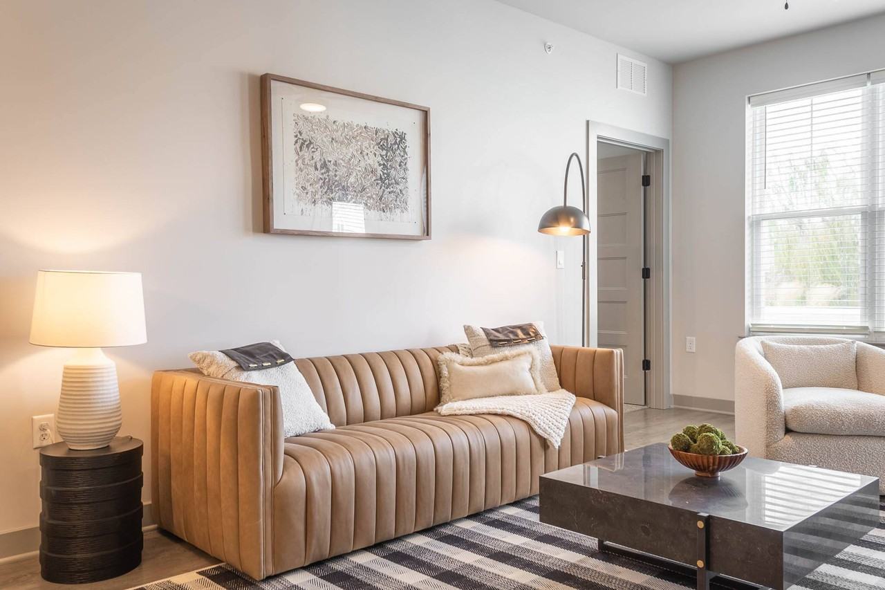 Viridian Apartments - Photo 4 of 32