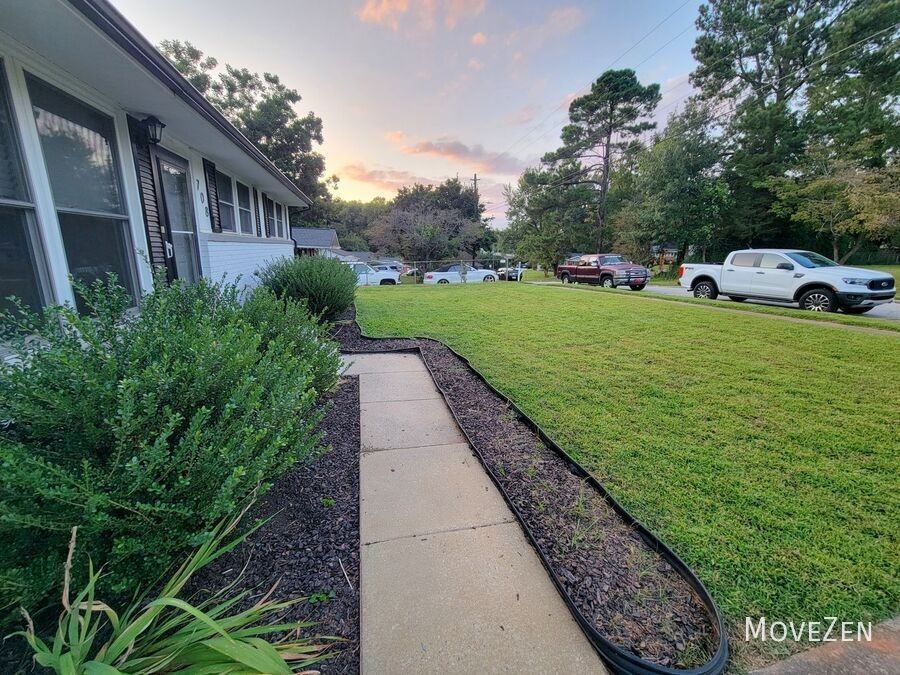 708 Hadley Rd - Photo 4 of 36