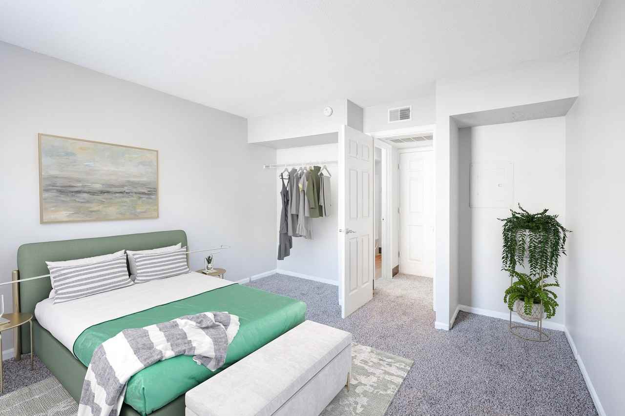 Bridgepointe Crossing - Photo 3 of 21