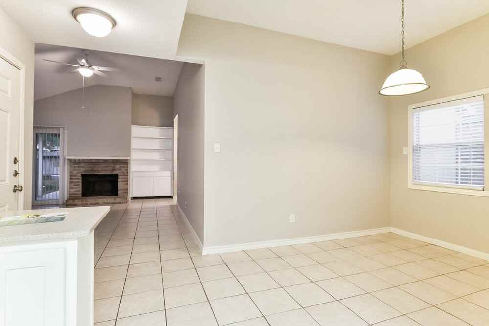 13207 Pebblewalk Cir S - Photo 7 of 16