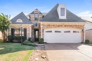 featured image of 300 Garden Springs Dr