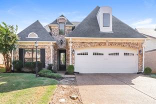 300 Garden Springs Dr - Photo 1 of 1