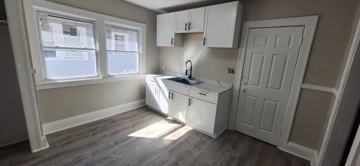 featured image of 2164 Edgewood Rd #2