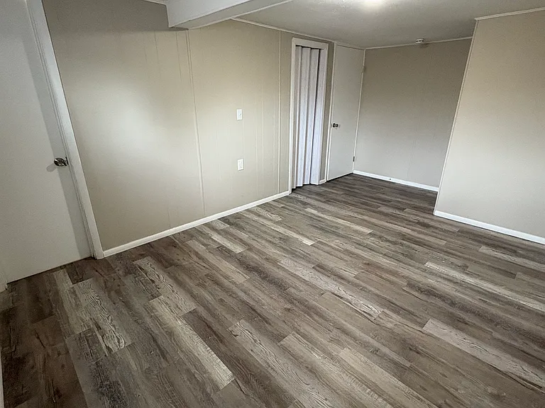 1089 West Schafer Drive #4 - Photo 6 of 7