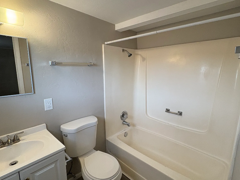 1089 West Schafer Drive #4 - Photo 7 of 7