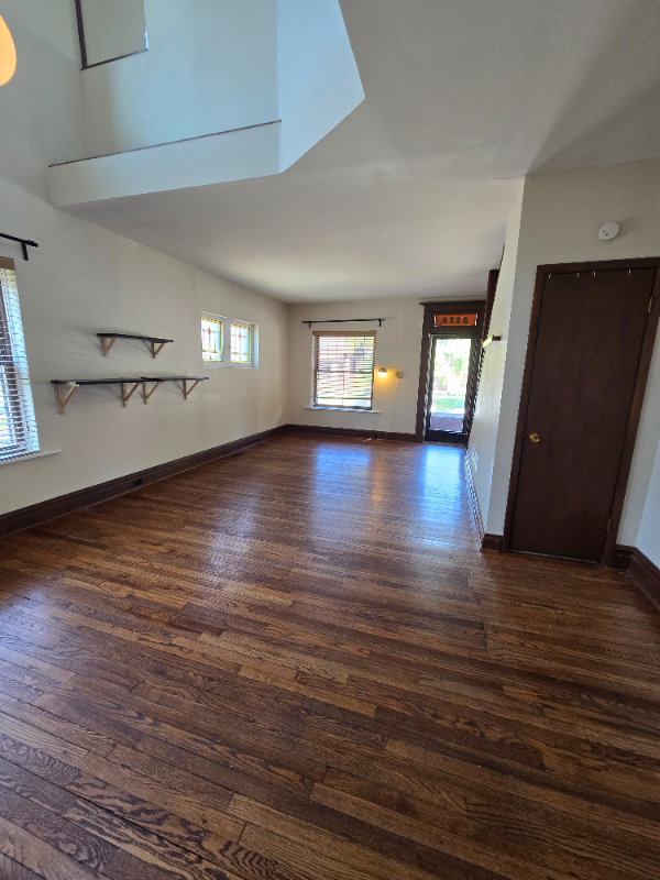 3226 Geyer Ave - Photo 3 of 17