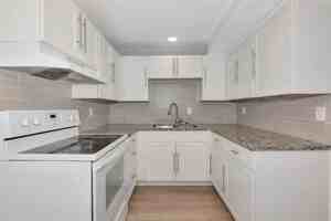 featured image of 405 Barlow Ave #61