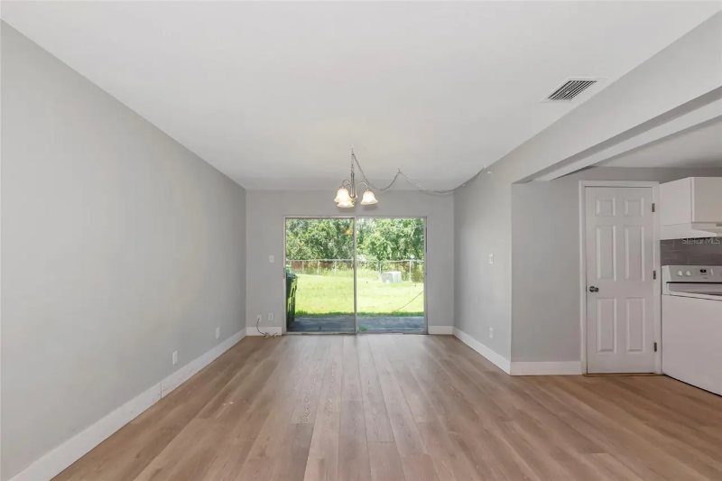 405 Barlow Ave #61 - Photo 3 of 14