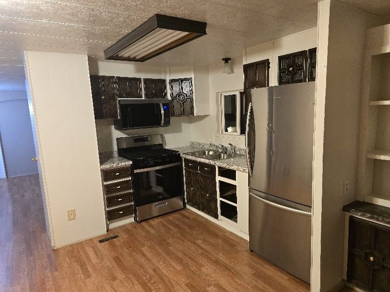 400 S Adams St #21 - Photo 2 of 12