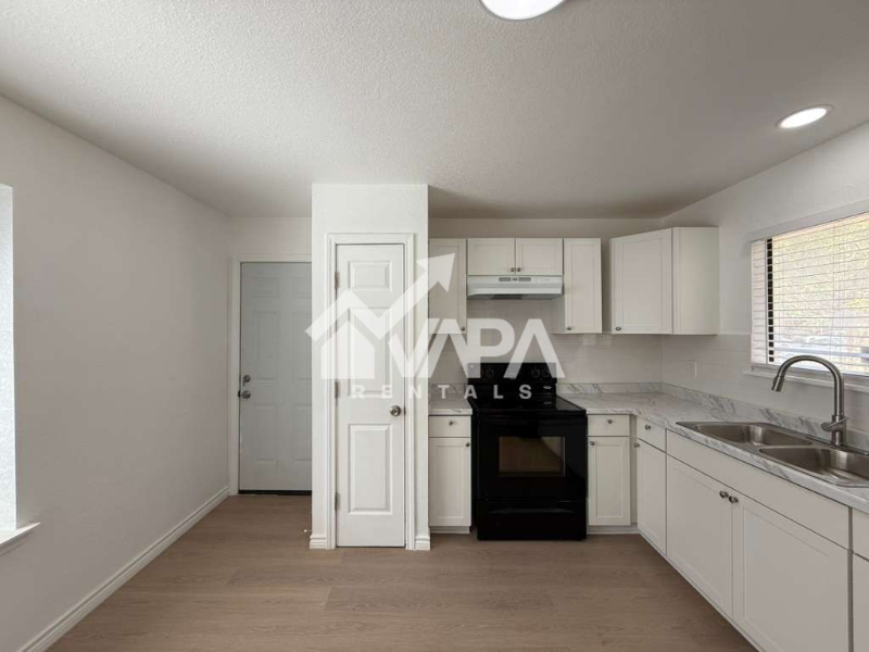 3616 Candleknoll Cir - Photo 5 of 14