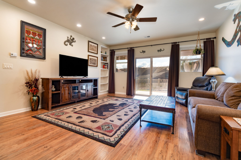 585 Rio Grande Dr #A - Photo 2 of 19