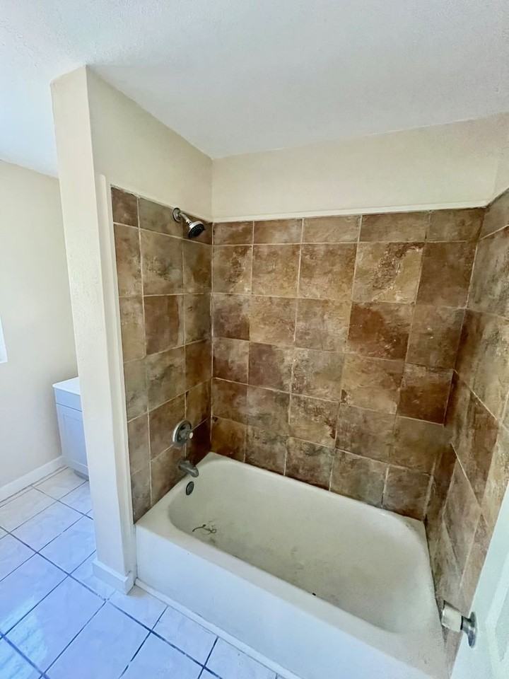 38329 Ferguson Avenue - Photo 4 of 8