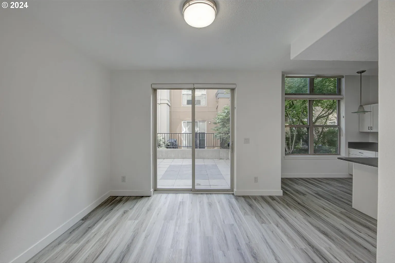 6267 Ne Carillion Dr #103 - Photo 2 of 18