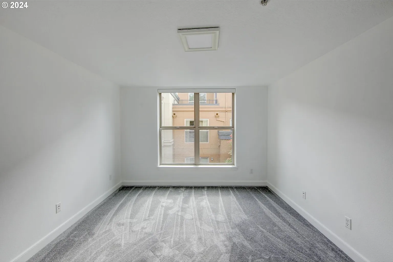 6267 Ne Carillion Dr #103 - Photo 7 of 18