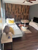 6222 Foster St #B - Photo 1 of 1