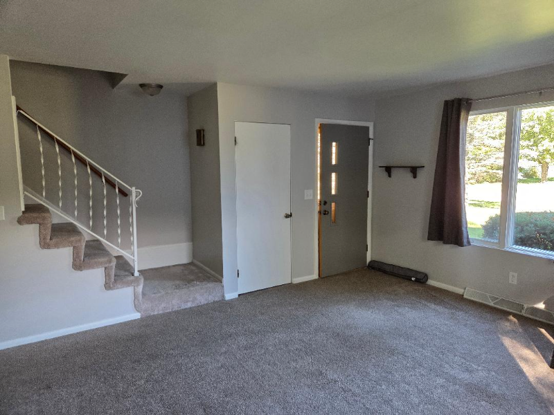 3582 Debra Ln - Photo 3 of 11