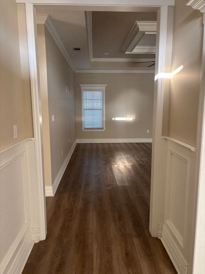 3941 Valiant Ct - Photo 3 of 29