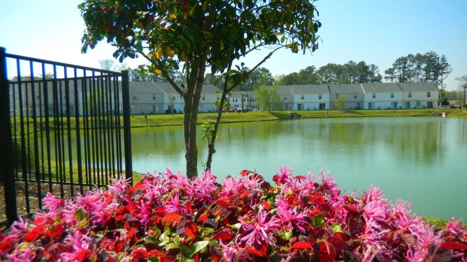 1284 1284 Fords Pointe Cir #1284 - Photo 3 of 14