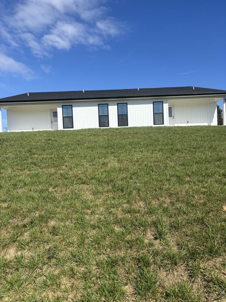 197A Thomas Ln #NA - Photo 2 of 17