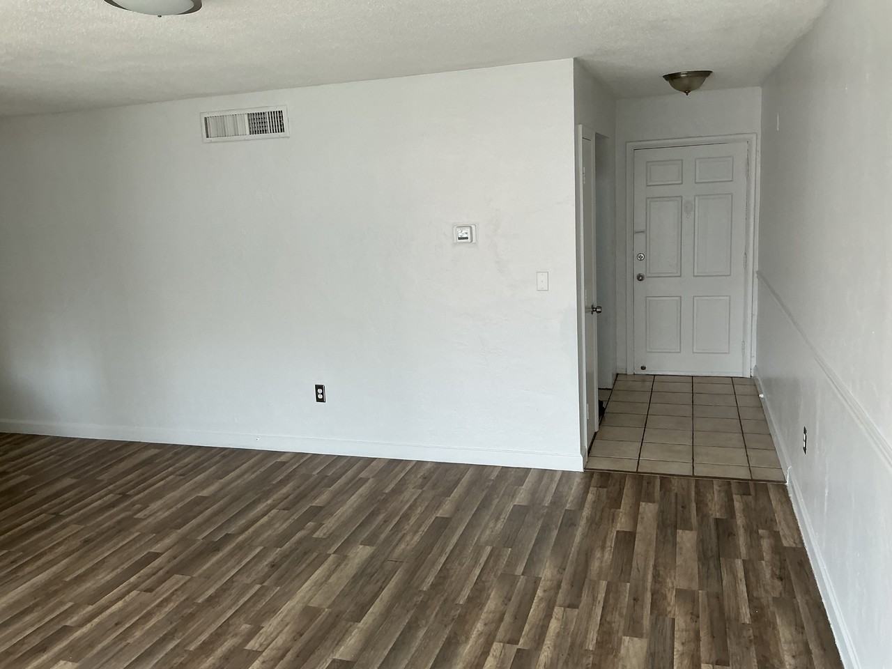 20490 Nw 7th Ave #10 - Photo 7 of 24