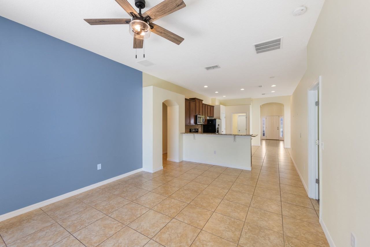 2831 Whistlewood Dr #NA - Photo 2 of 16