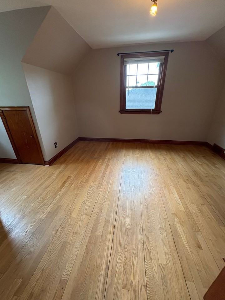 789 23rd St N - Photo 3 of 20