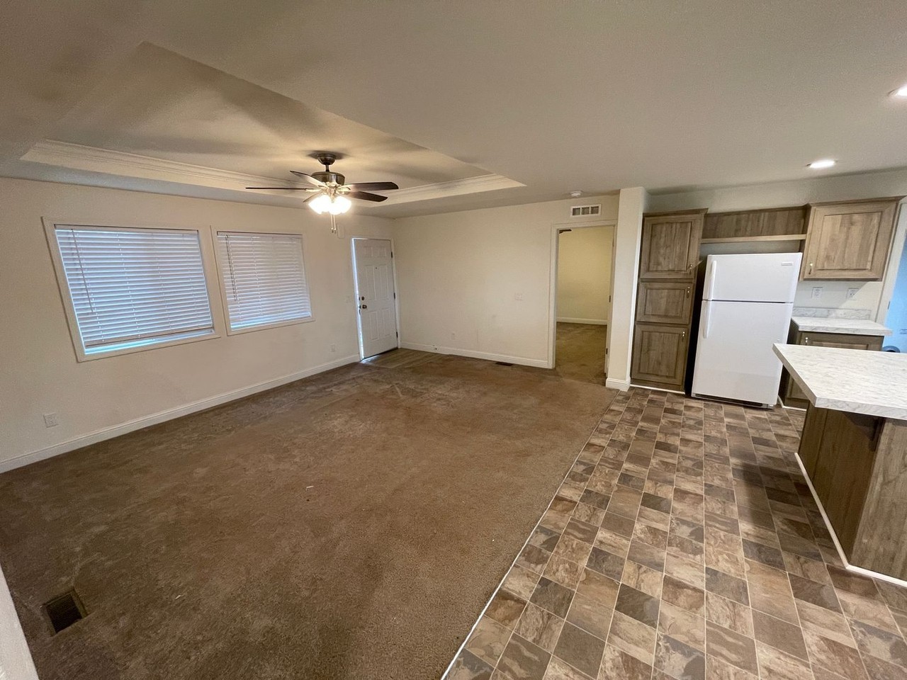 13913 Carver Dr - Photo 3 of 26