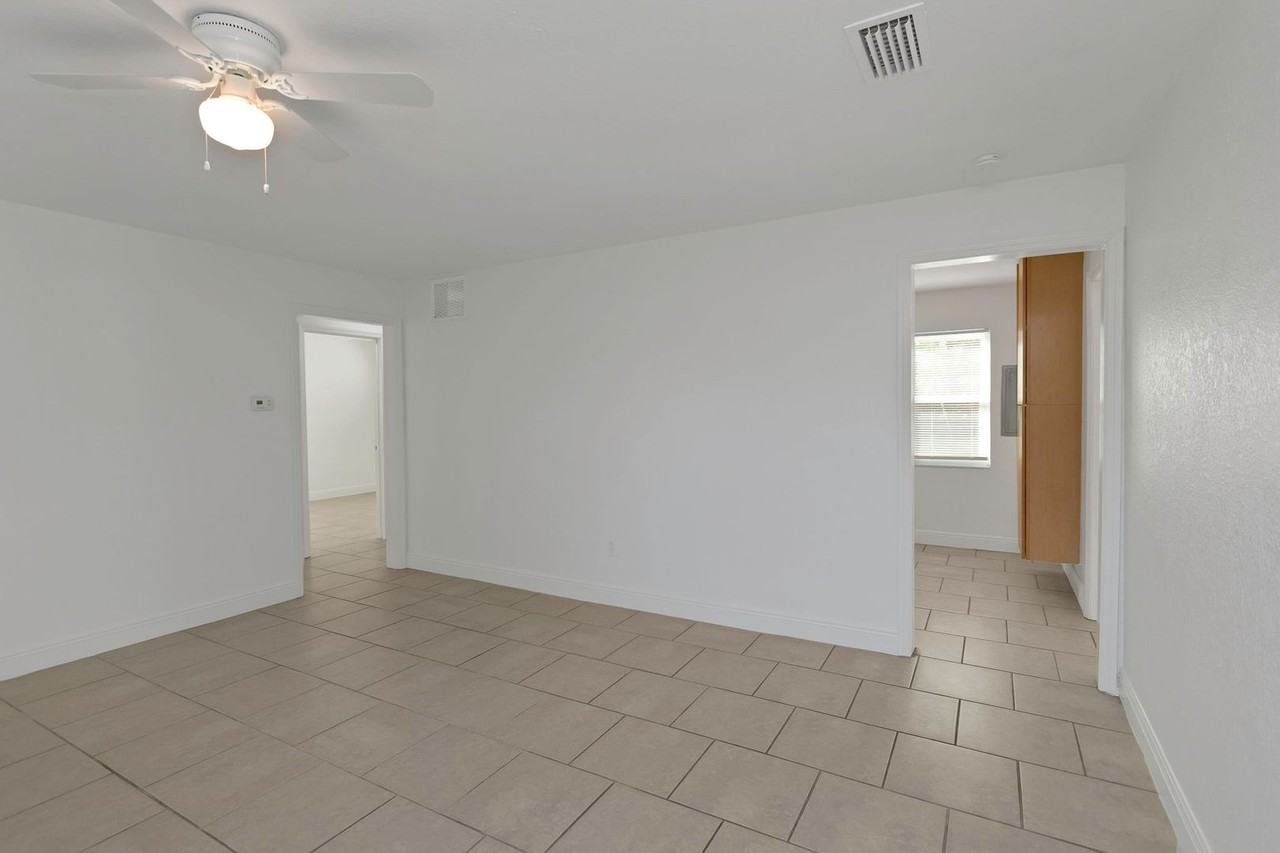 5148 1st Ave S - Photo 6 of 50