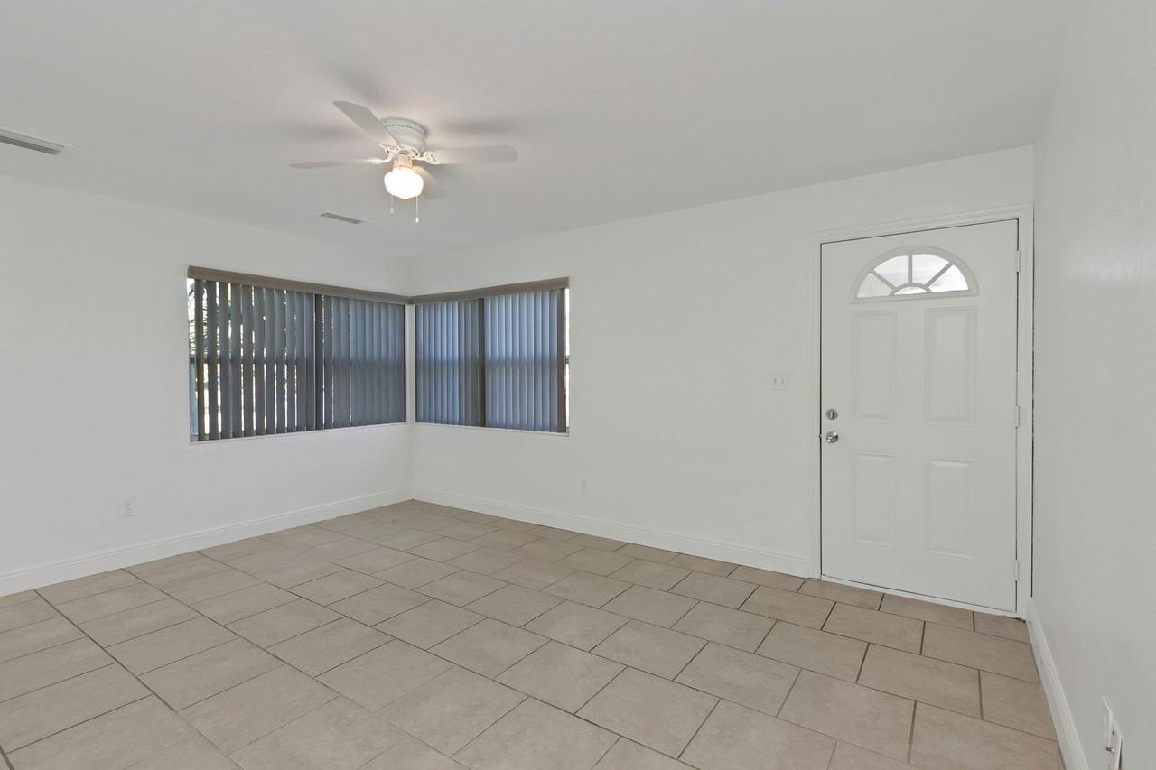 5148 1st Ave S - Photo 7 of 50