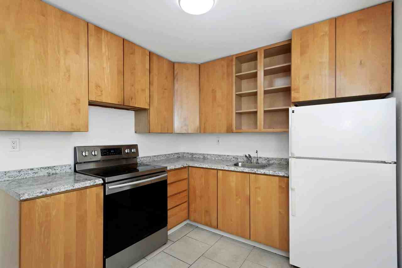 5148 1st Ave S - Photo 3 of 50