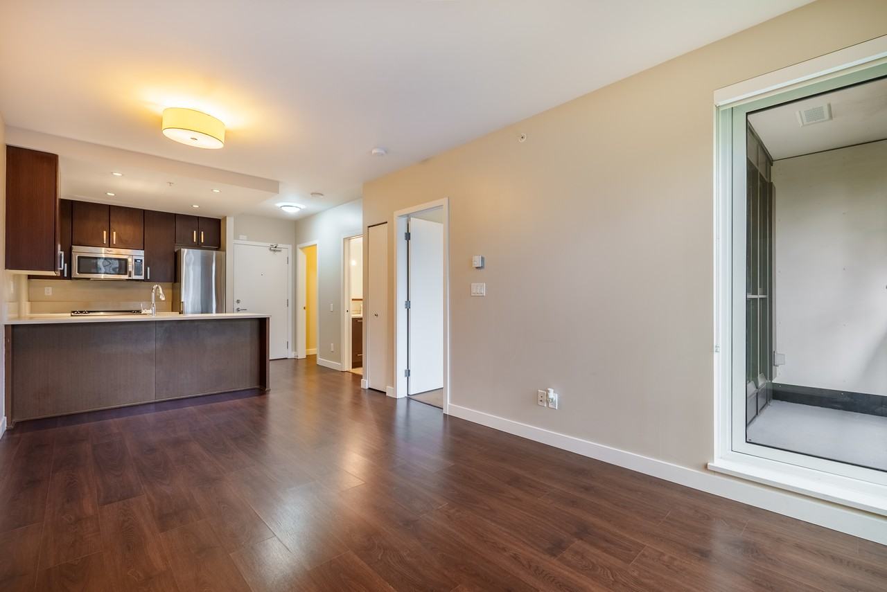 Shannon Mews Apartment - Photo 2 of 17