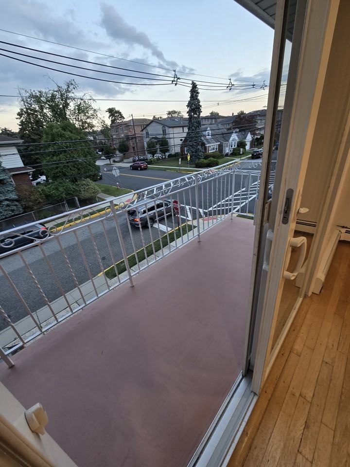 E Palisades Blvd & 2nd St #1 - Photo 5 of 18