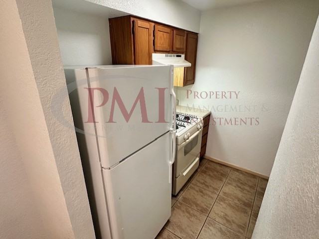 2432 La Fonda Cir #2 - Photo 7 of 14