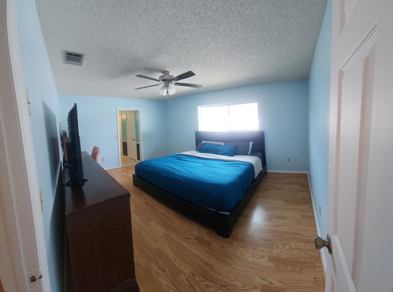 1873 Brookside St Ne #NA - Photo 4 of 17